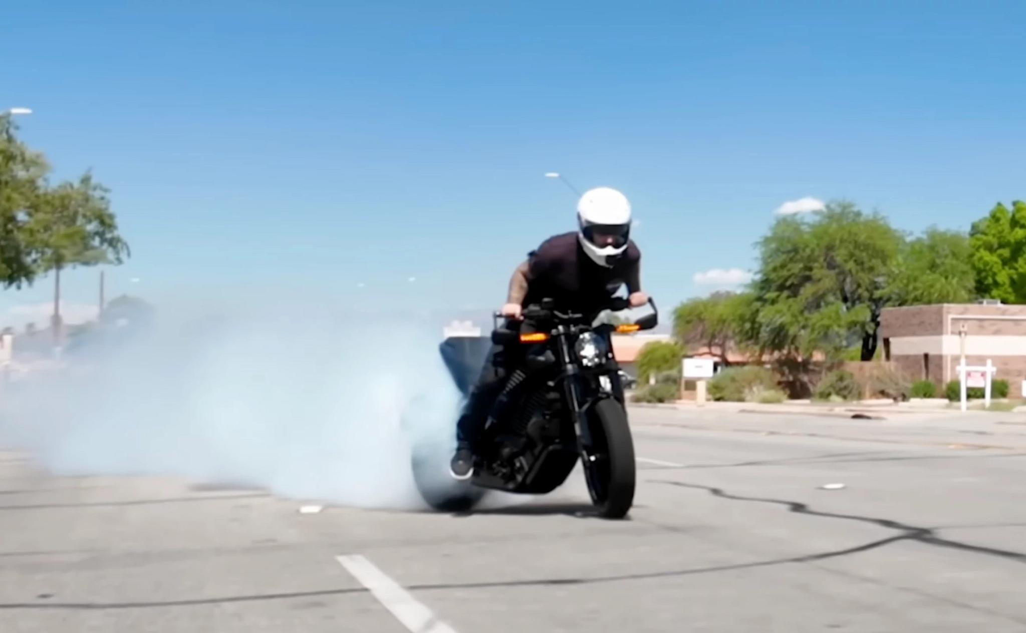 pulse, news articles, s2ap, s2 alpinista, kruesi, reviews, bike, police, action, road, vehicle, people, outdoors