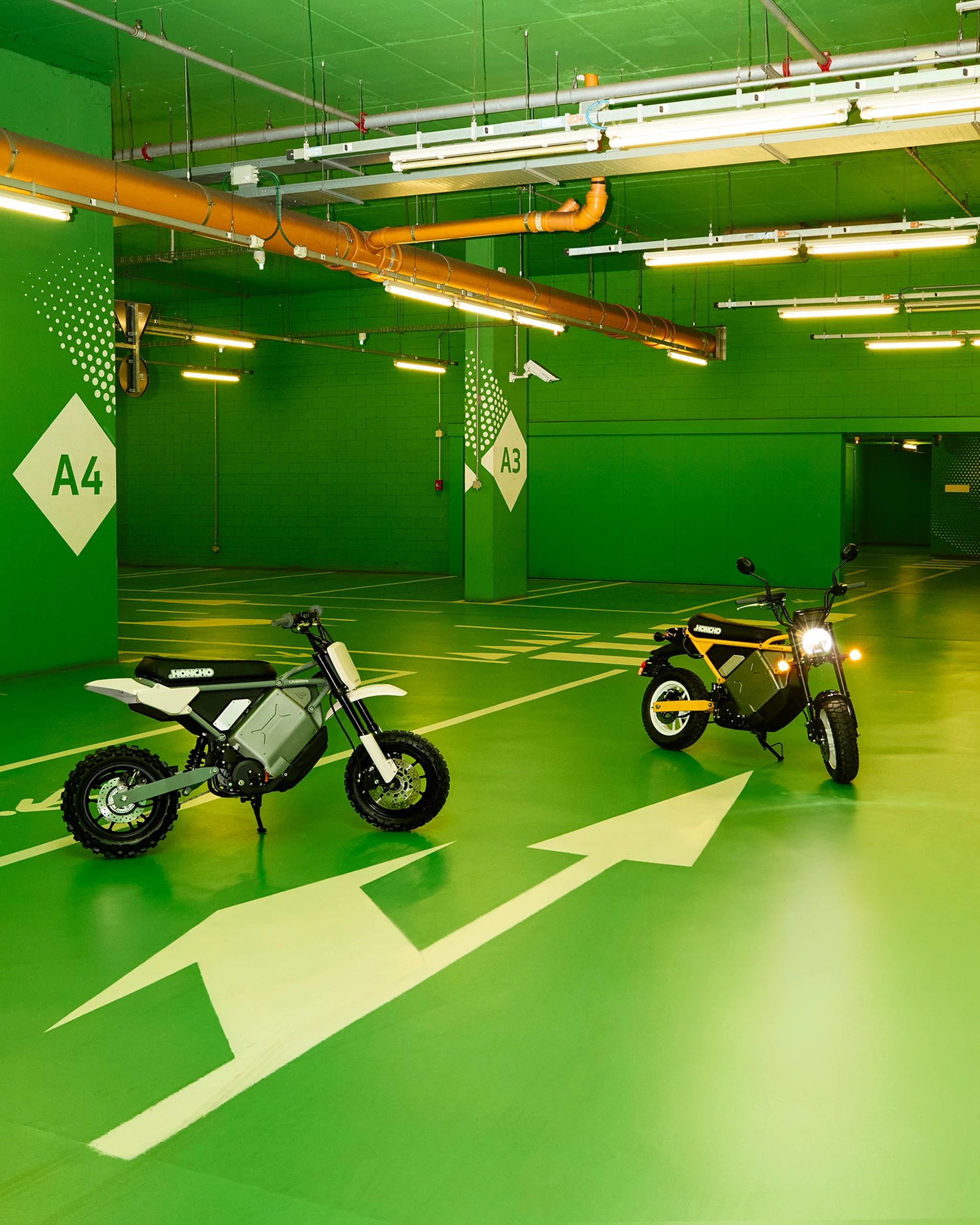 s4 honcho sweepstakes, pulse, article, bike, transportation system, vehicle, wheel, fast, indoors, drive, sport, no person, race, people, action, man, competition, speed, power